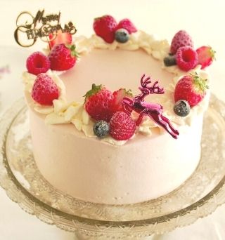 下迫綾美さんと作る！　クリスマススペシャル「ストロベリーデコレーションケーキ」